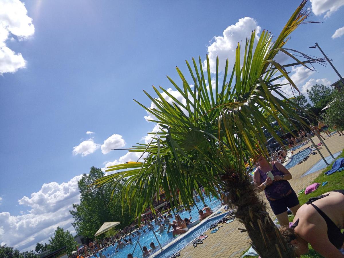 Ap. Near Thermal Bath Pápa Εξωτερικό φωτογραφία